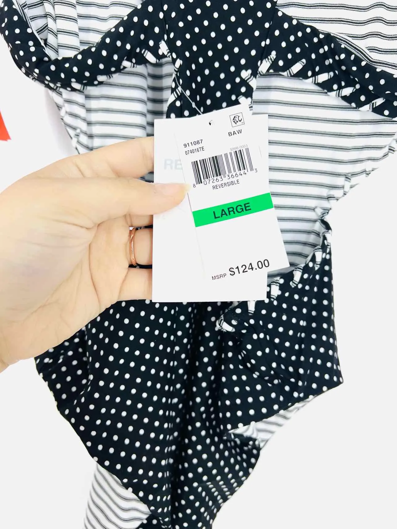 Becca Größe L Schwarz/Weiß Punkte Streifen NEU Badebekleidung Badeanzug