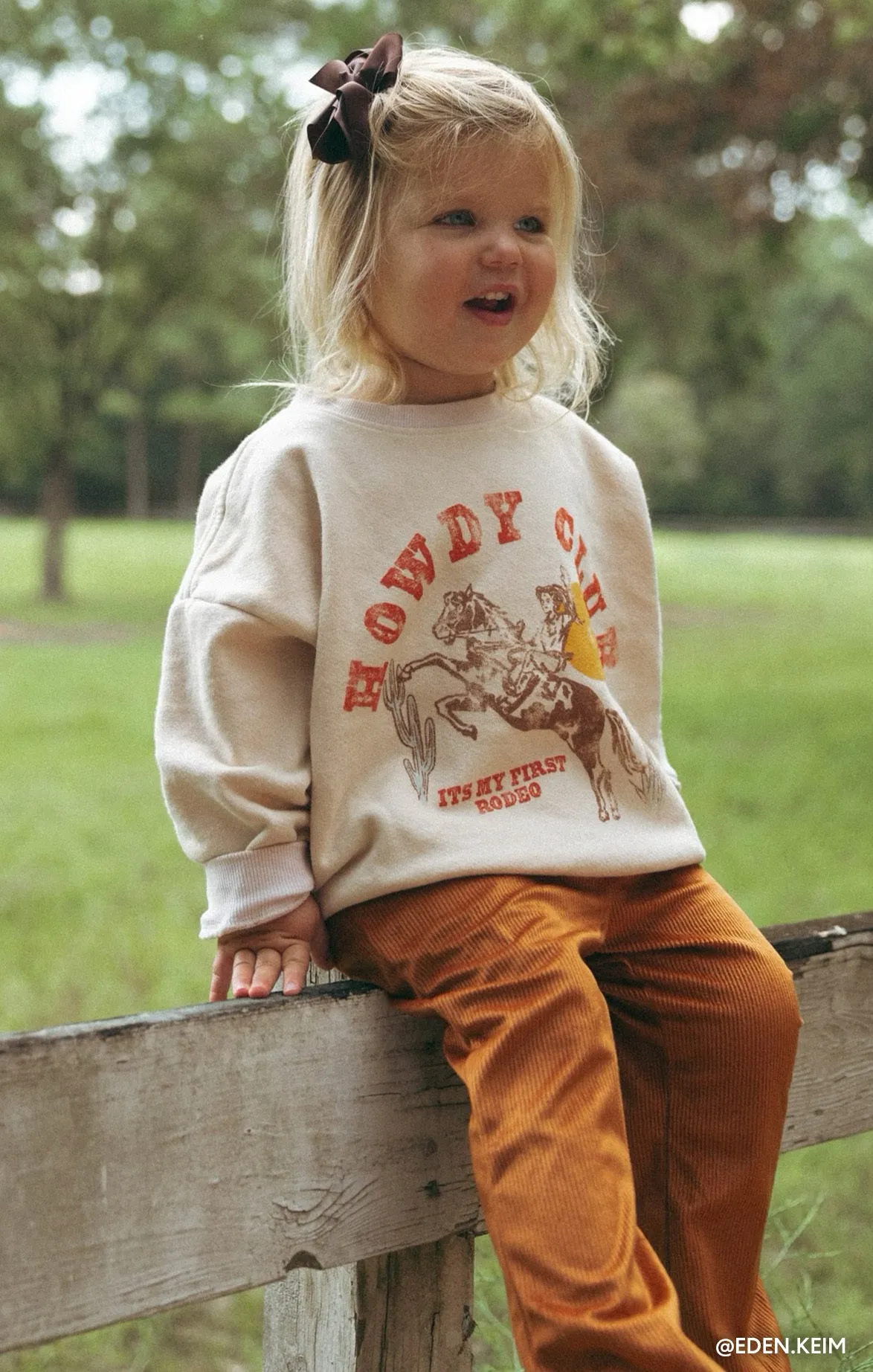 Davis Sweatshirt ~ Vintage Howdy Grafik