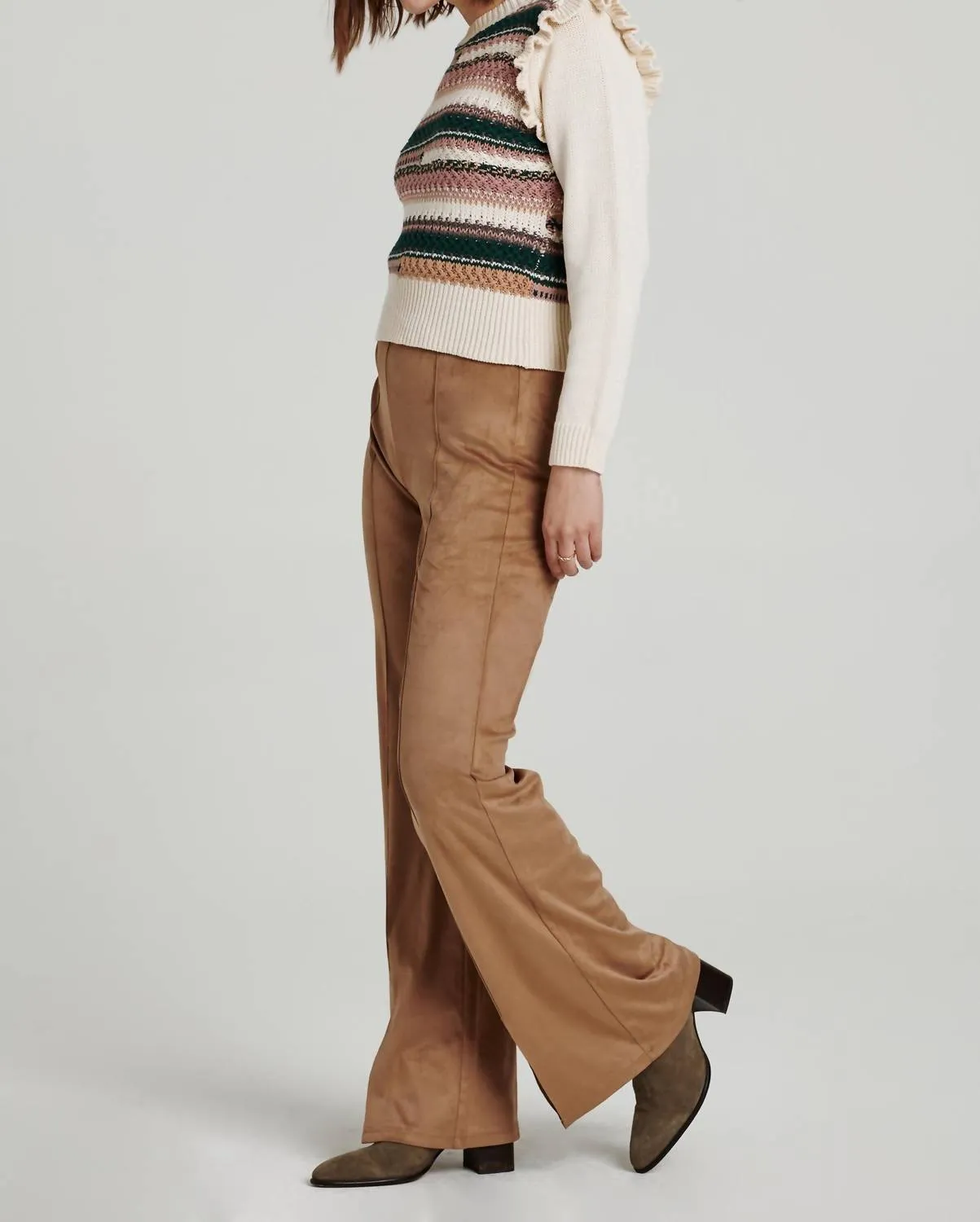Fallon Flare Hose in Beige