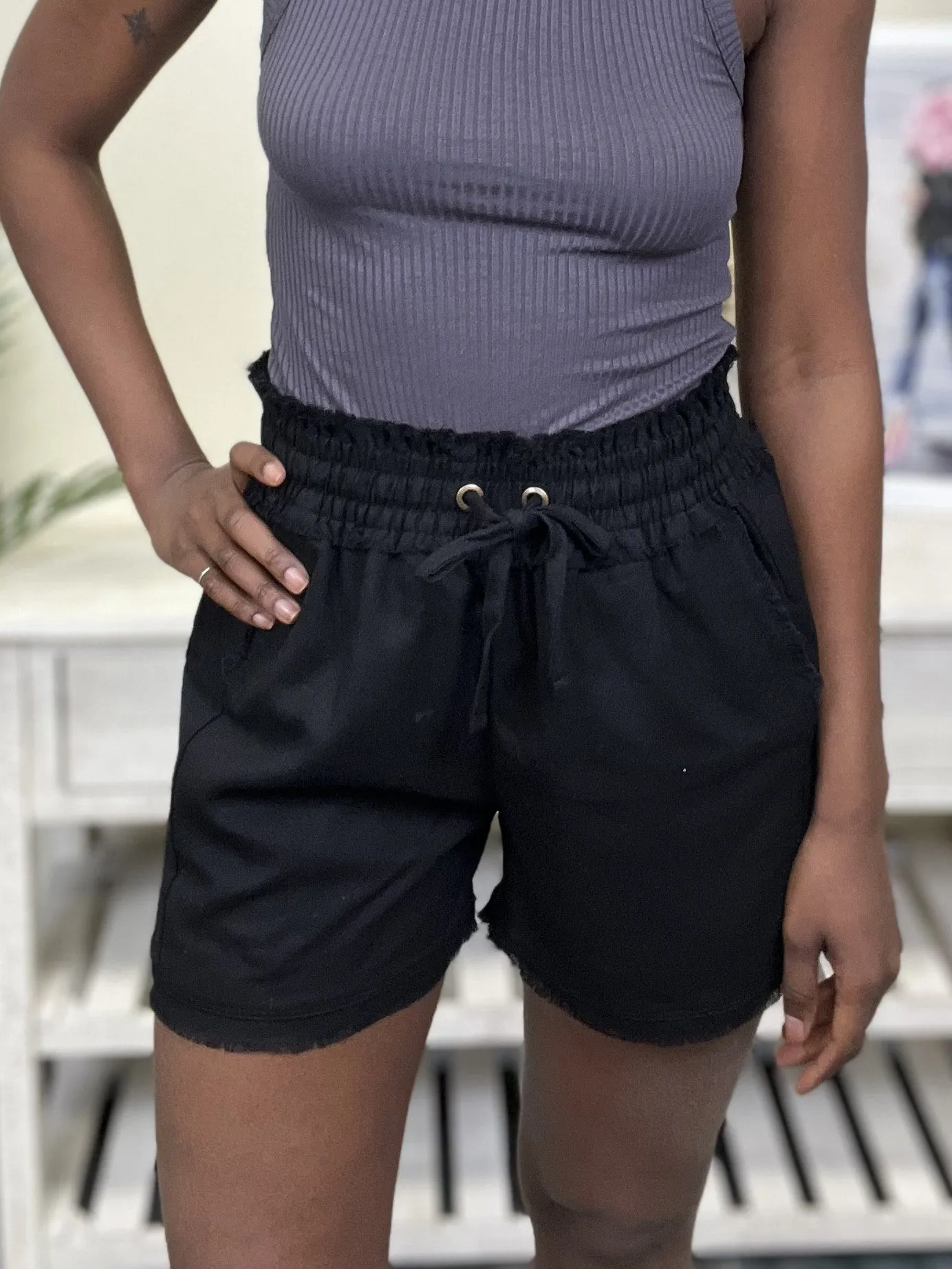 Fierce Lady Damen Freizeit Shorts mit Ausreißern