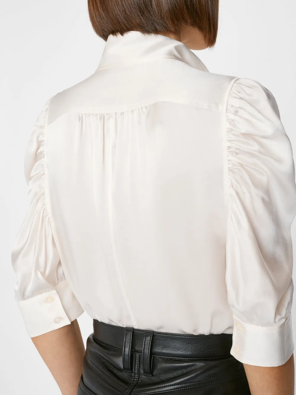 Gillian Top -- Glänzendes Off-White