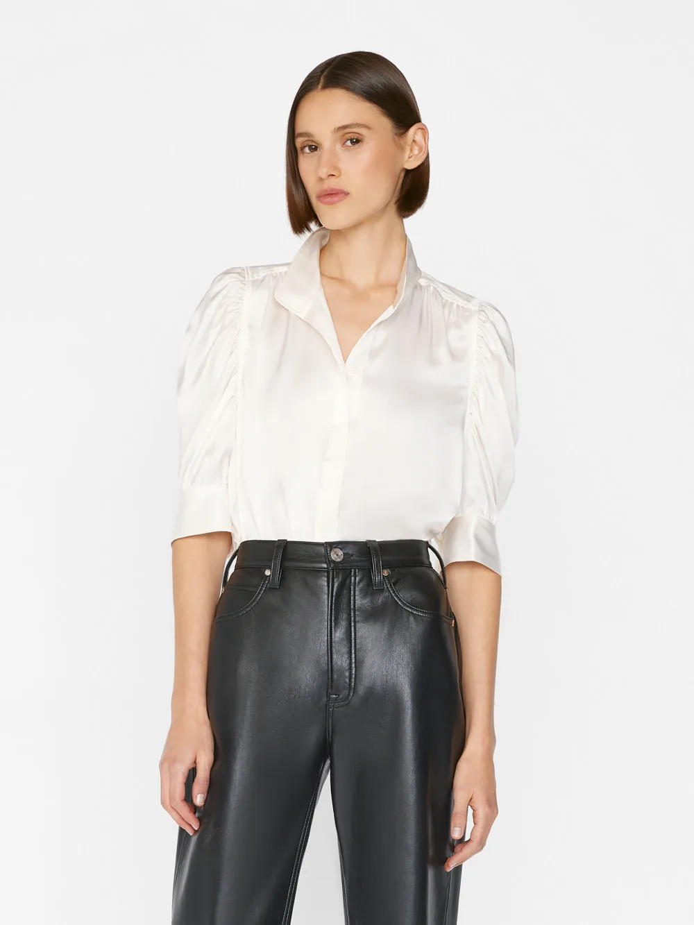 Gillian Top -- Glänzendes Off-White