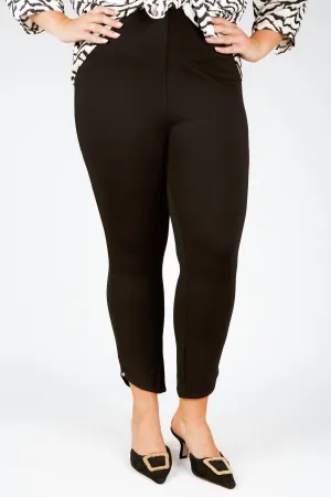 Jasmyne Crop Legging - Plus in Schwarz