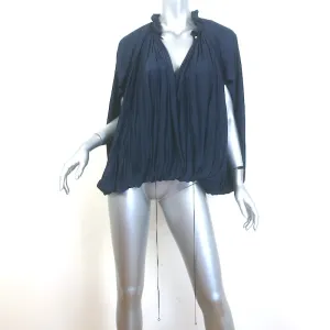 Lanvin Bluse mit Krawattenverschluss und Rüschen in Marineblau, Matt-Satin, Größe 38