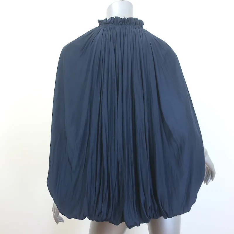 Lanvin Bluse mit Krawattenverschluss und Rüschen in Marineblau, Matt-Satin, Größe 38