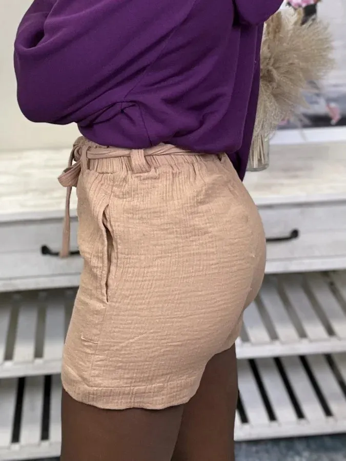 Let's Live It Up Damen Shorts mit abnehmbarem Gürtel