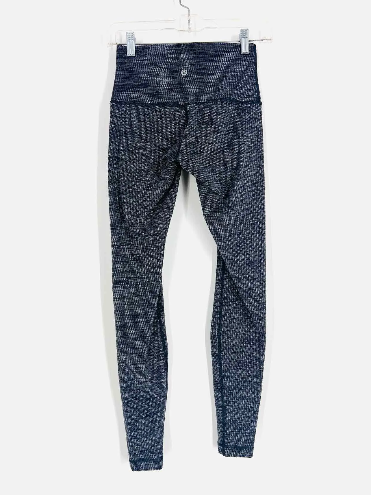 Lululemon Athletica Größe 4 Aktivitätsleggings in meliertem Grau mit strukturierter Optik