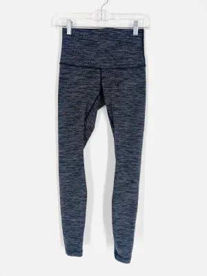 Lululemon Athletica Größe 4 Aktivitätsleggings in meliertem Grau mit strukturierter Optik