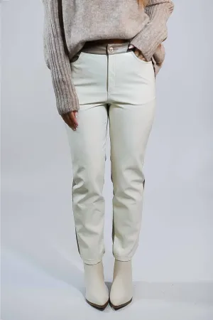 Rebel Charm Spaltlederhose in Creme/Mokka