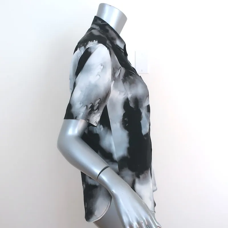 Saint Laurent Kurzarmhemd Schwarz/Grau Tie-Dye Seide Größe 38 Kragenoberteil