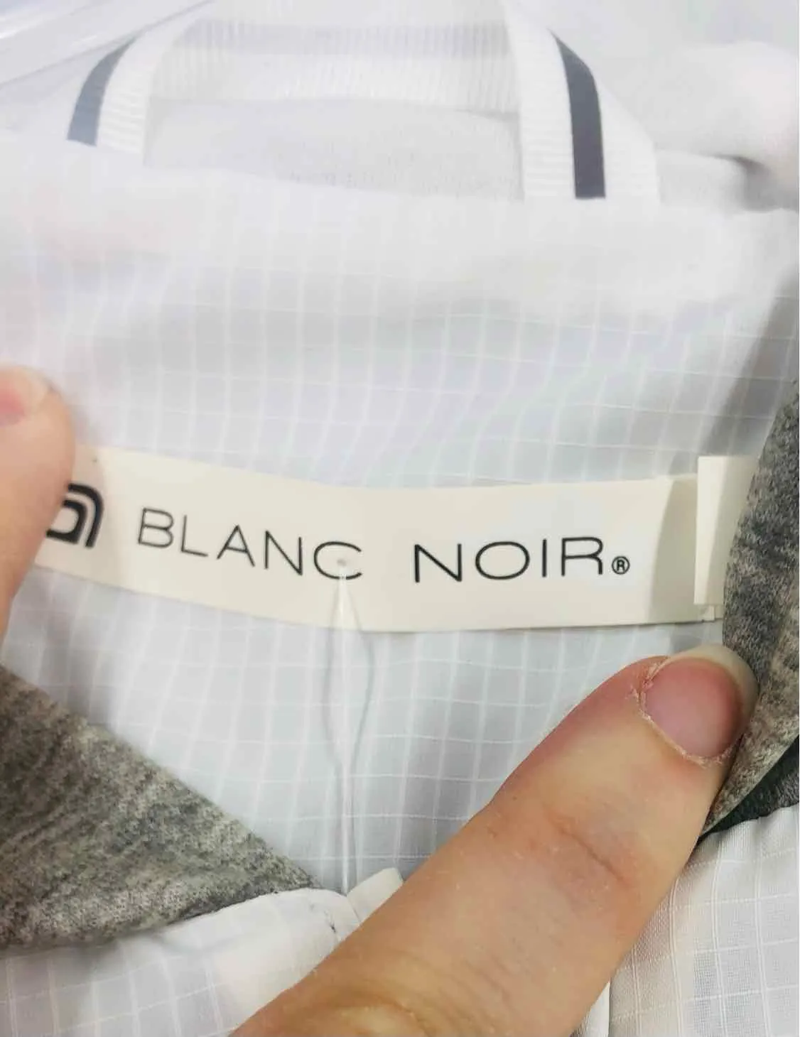 Designer-Jacke mit Farbkombination Weiß/Schwarz/Grau in Größe M