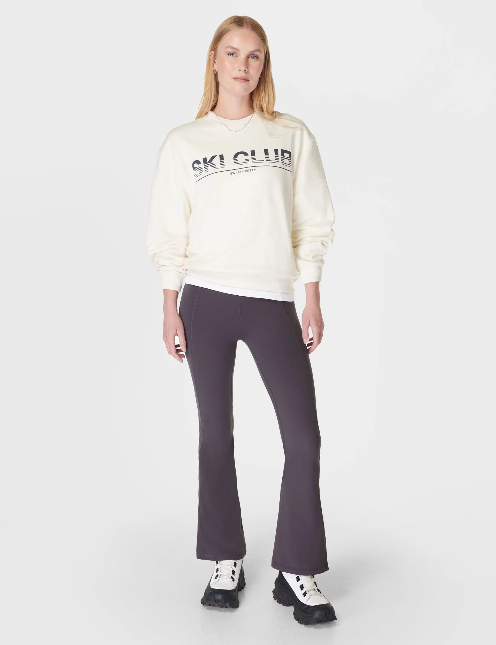 Ski Club Sweatshirt - Studio Weiß