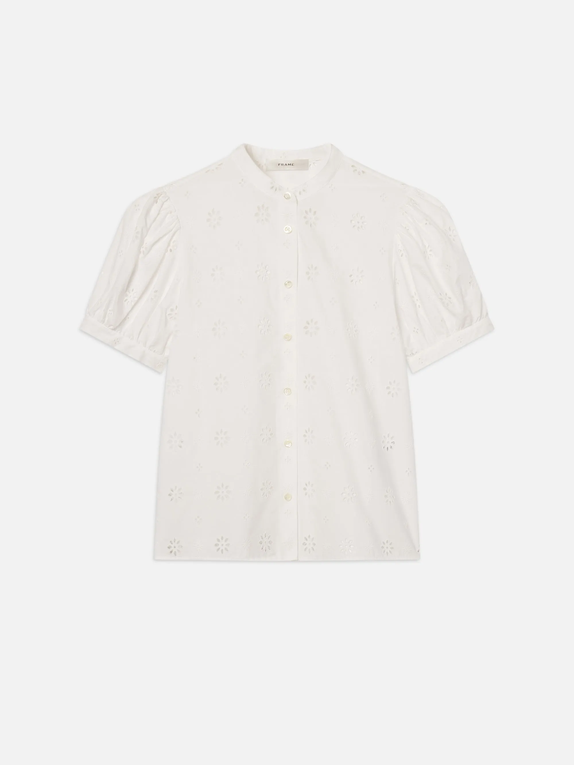 Die Bluse mit Ösen und Rüschen – Weiß