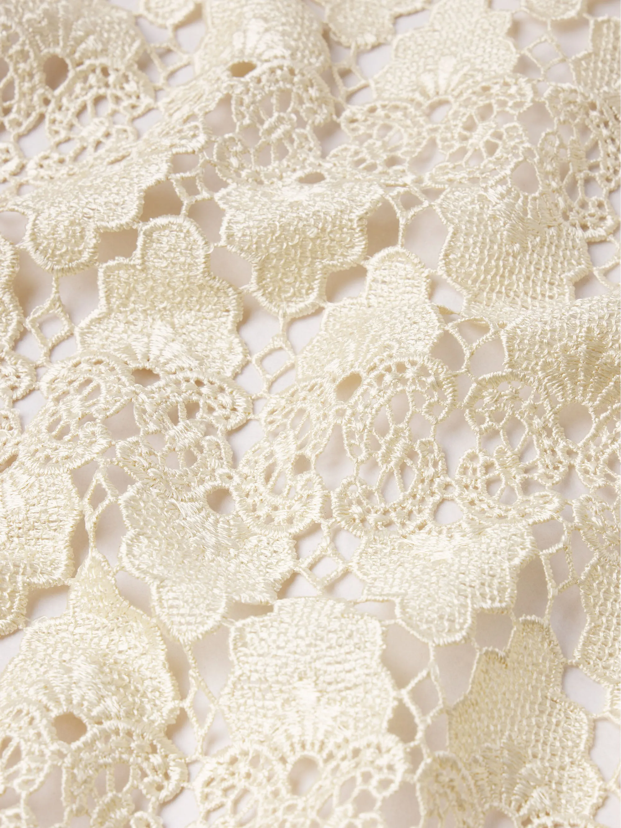 Die Spitzen-Bluse mit Knopfleiste -- Ecru