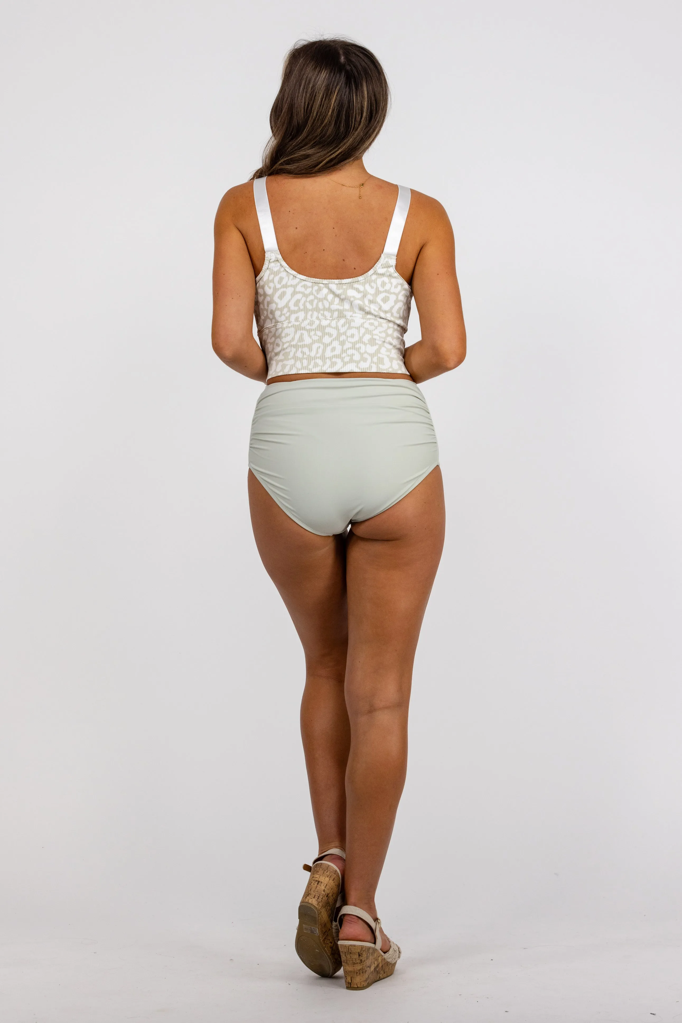 Damens Bikini-Oberteil mit hohem Ausschnitt *Endgültiger Verkauf*